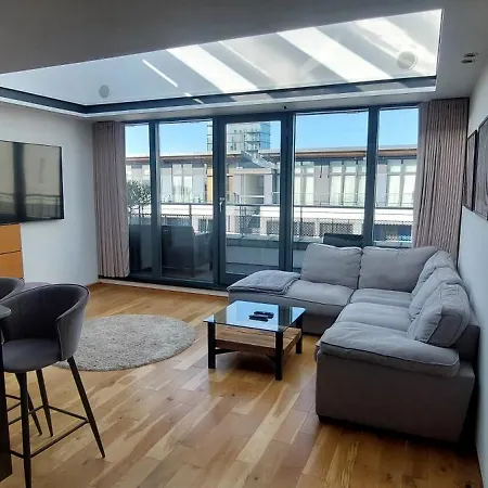 Apartment Dockland Penthouse With Aviva & Waterfront Views Dublin
